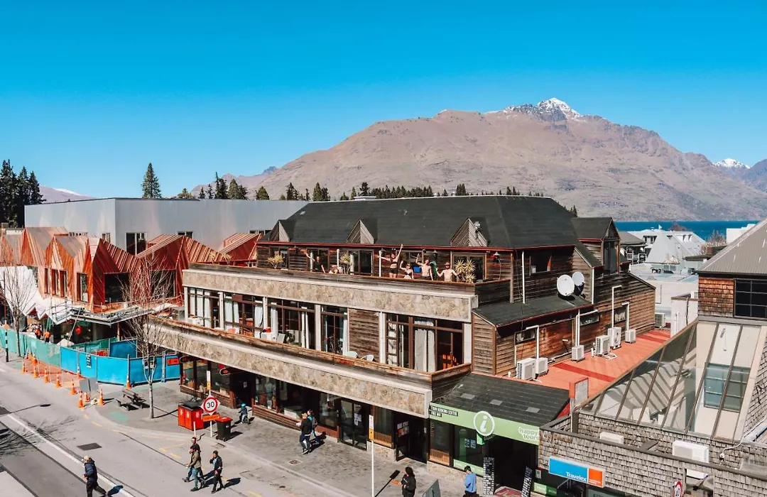 Adventure Queenstown Hostel-1